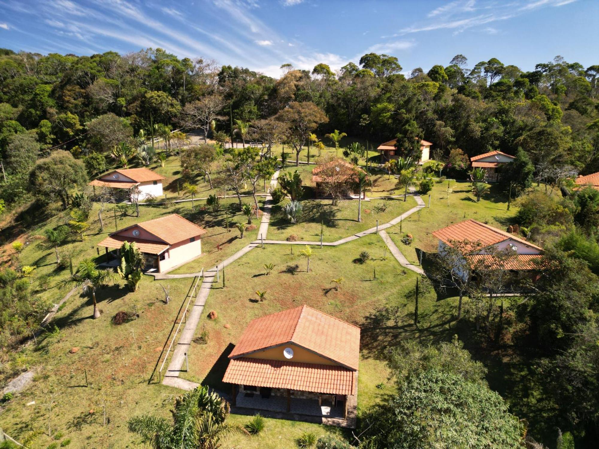 Hotel Alpha Ville Chalés Conceição da Ibitipoca Extérieur photo