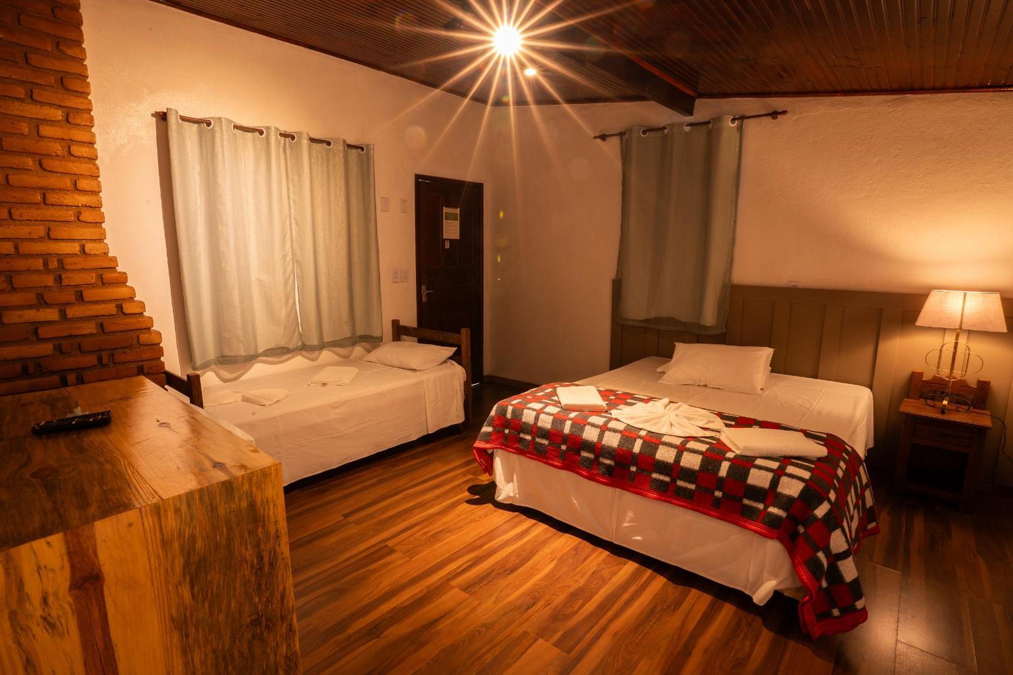 Hotel Alpha Ville Chalés Conceição da Ibitipoca Extérieur photo